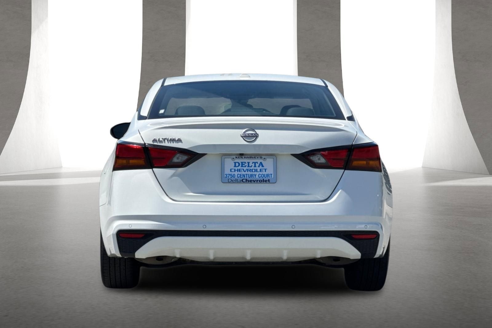 2025 Nissan Altima SV