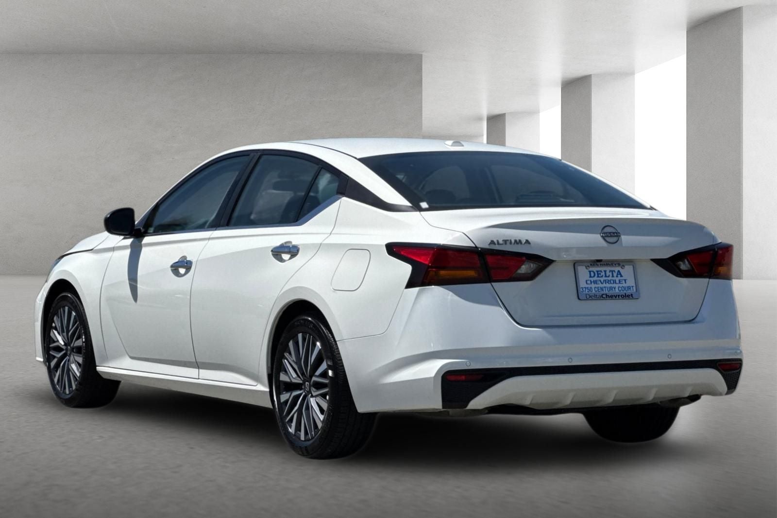 2025 Nissan Altima SV