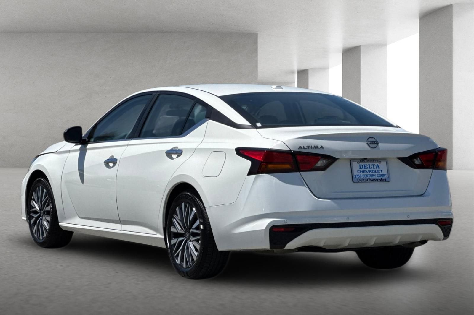 2025 Nissan Altima SV