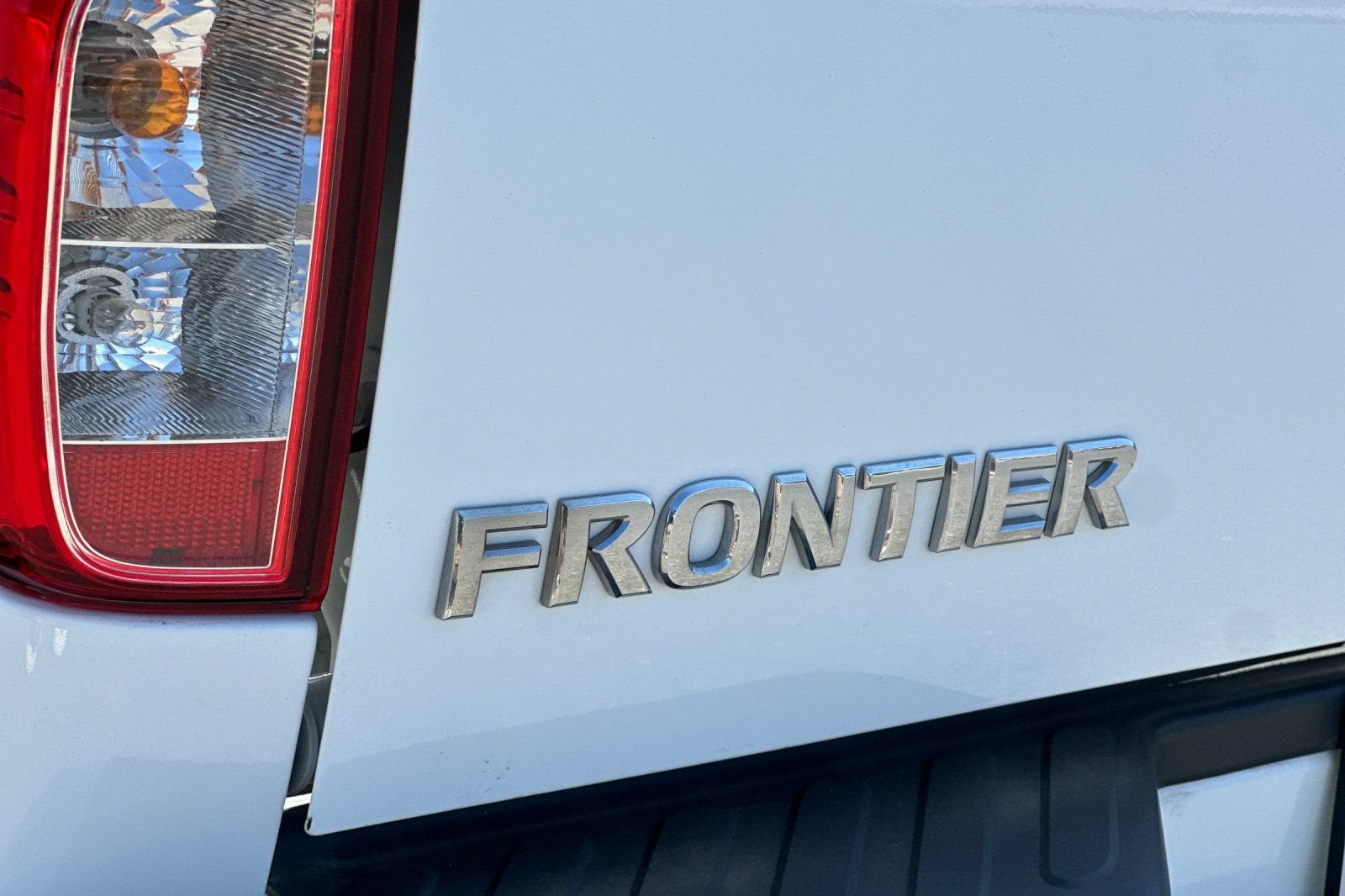 2019 Nissan Frontier S