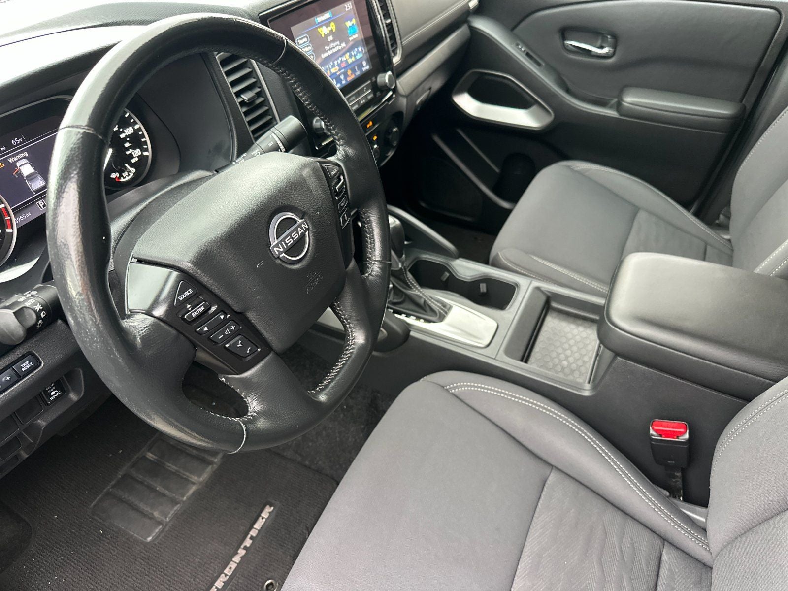 2022 Nissan Frontier SV