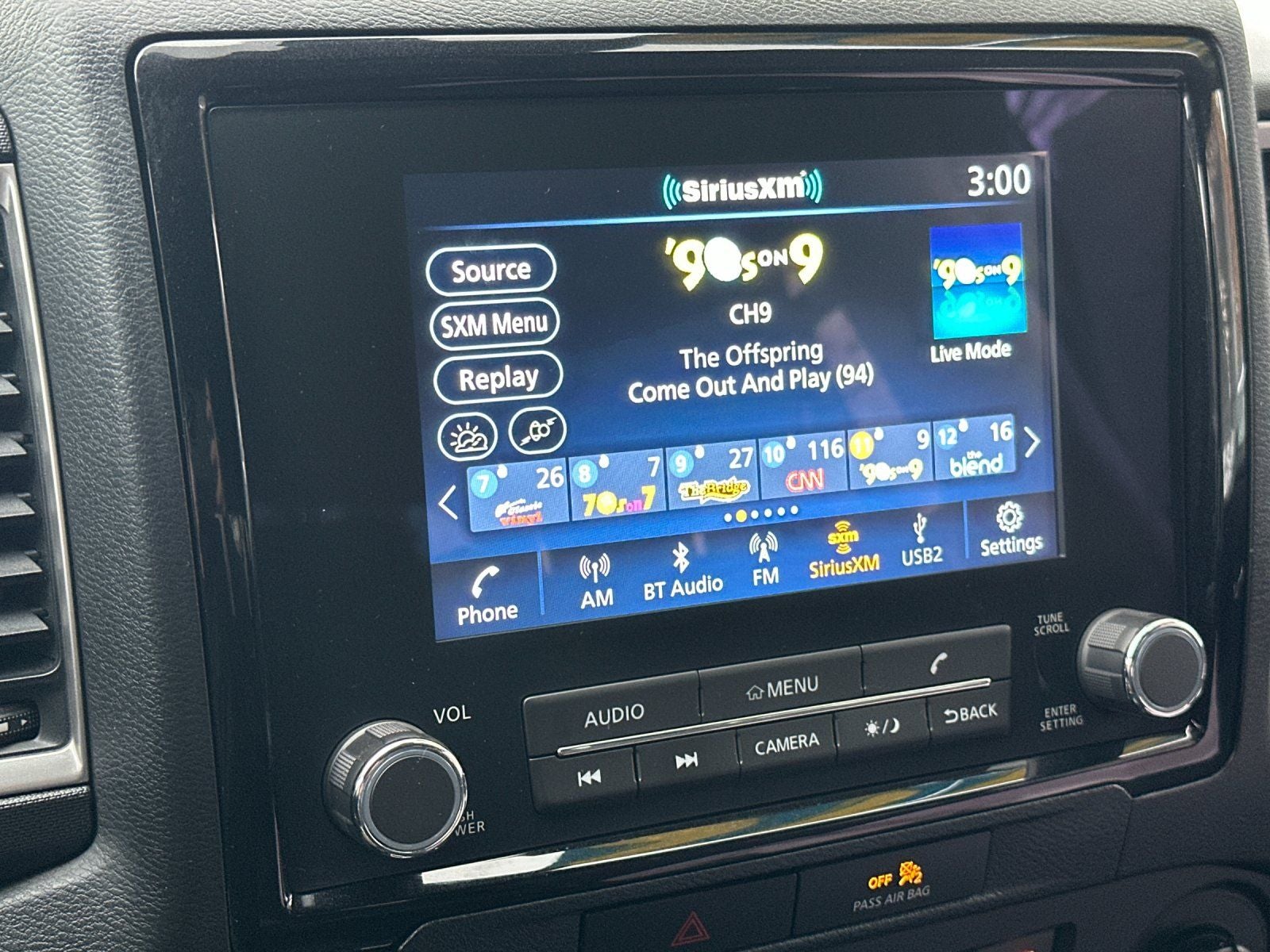 2022 Nissan Frontier SV