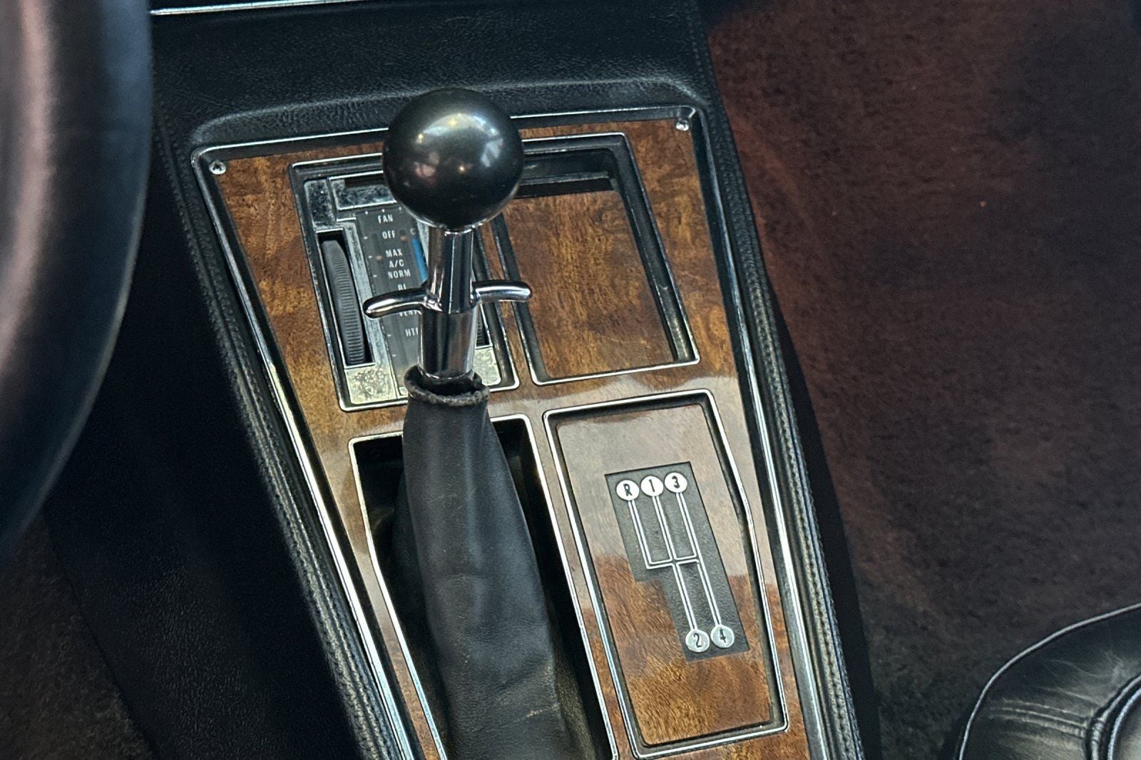 1976 Chevrolet CORVETTE Base