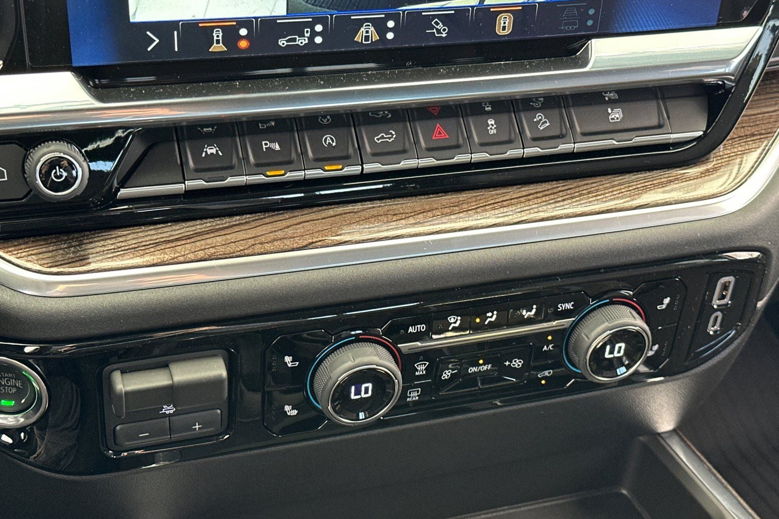 2026 Chevrolet Silverado 1500 LT LT1