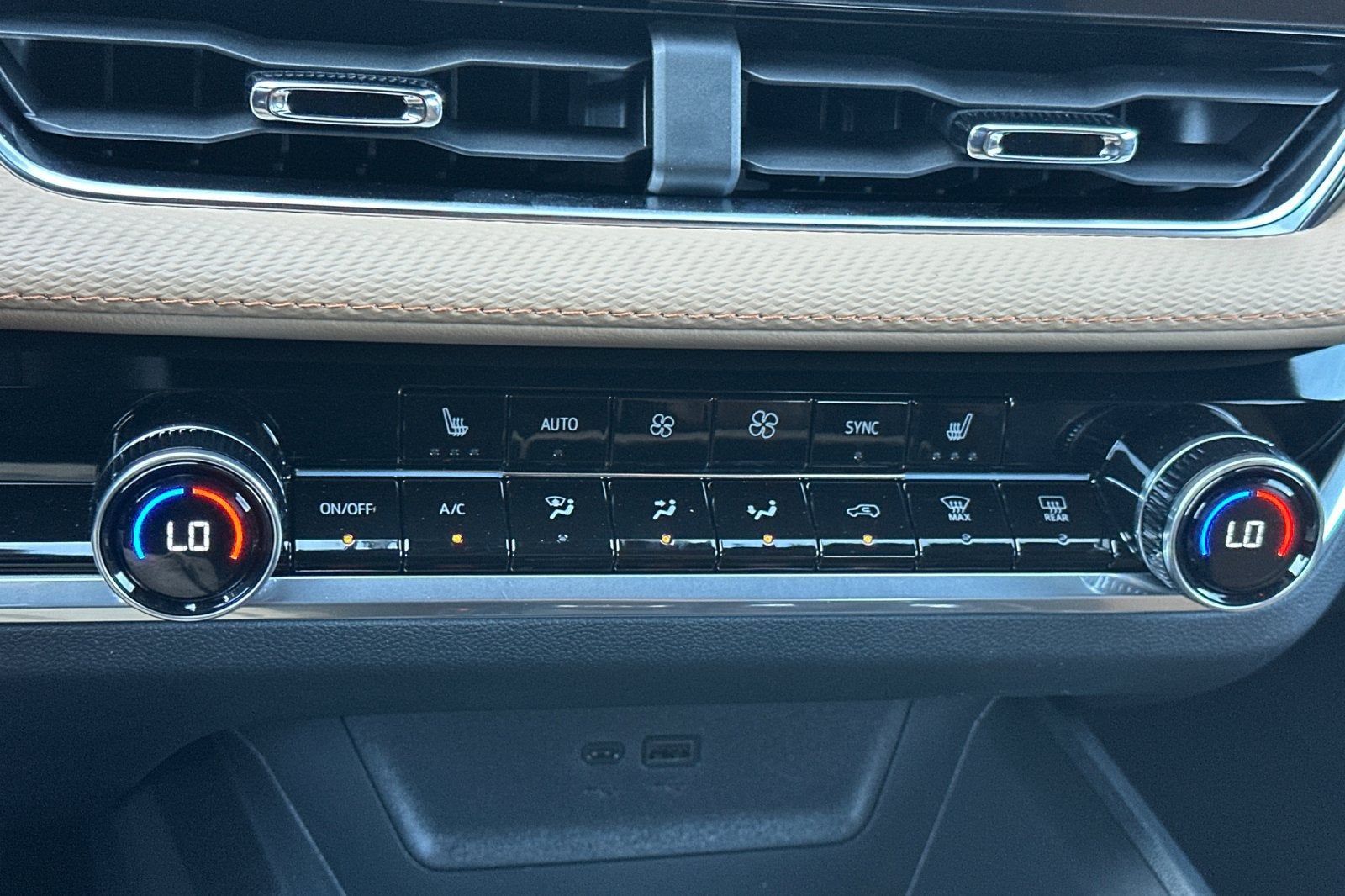 2027 Chevrolet Equinox ACTIV - Photo 21