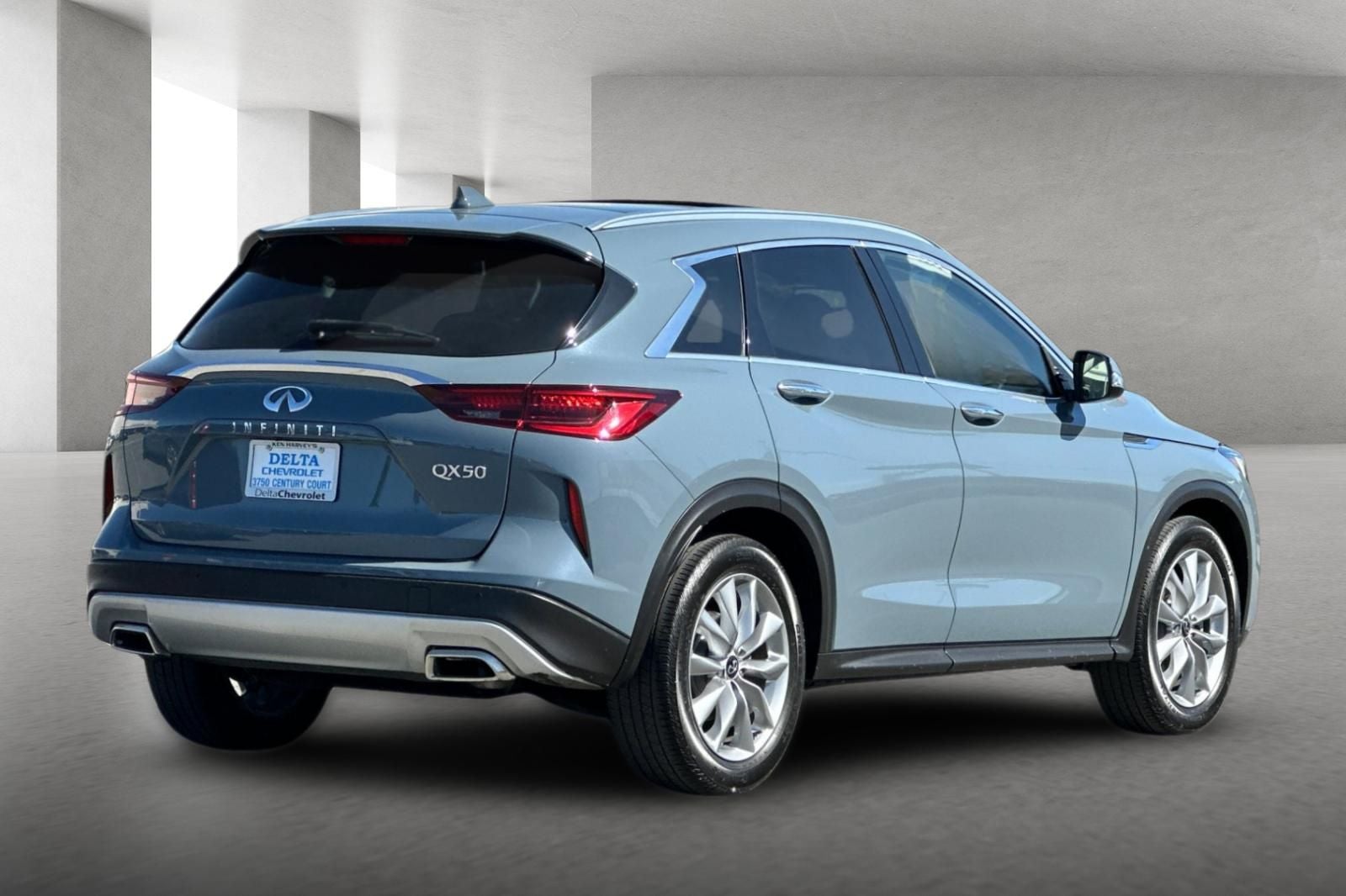 2022 INFINITI QX50 LUXE