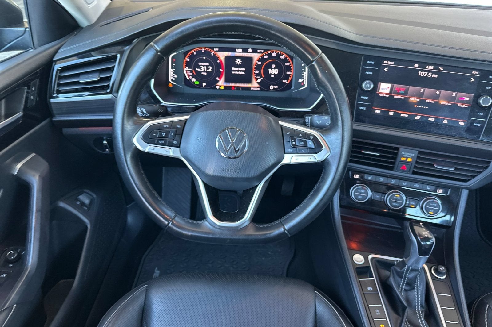 2022 Volkswagen Jetta SEL