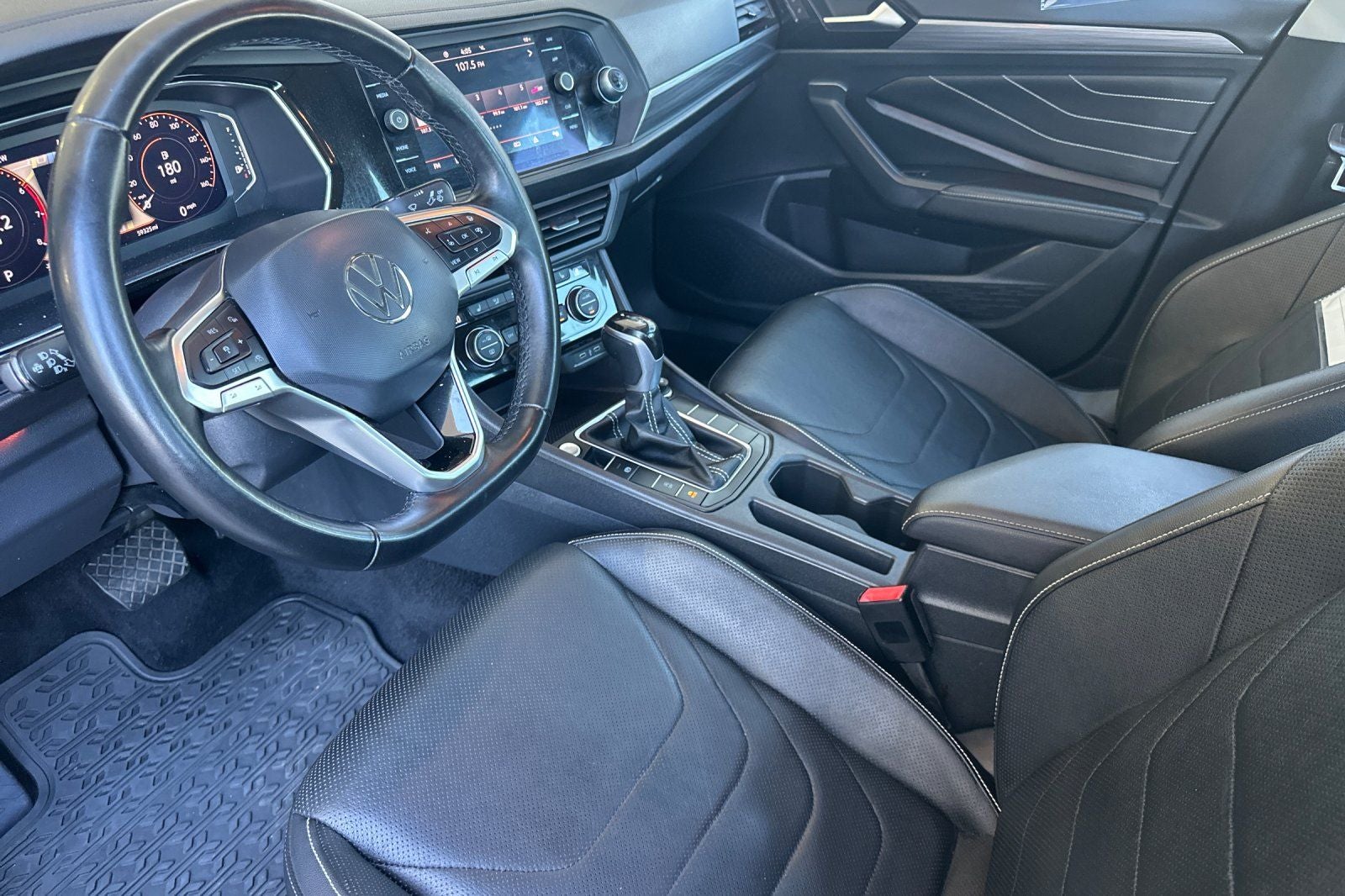 2022 Volkswagen Jetta SEL