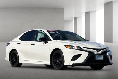 2020 Toyota Camry SE