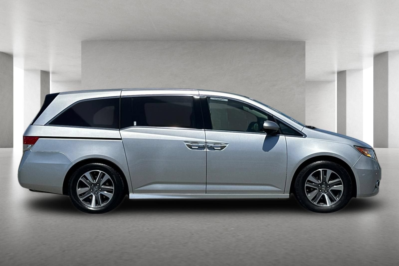 2015 Honda Odyssey Touring Elite