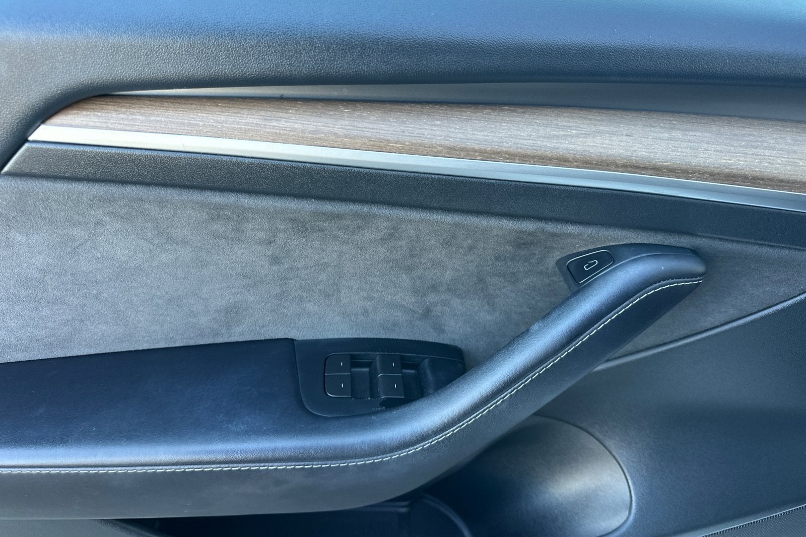 2023 Tesla Model 3 RWD