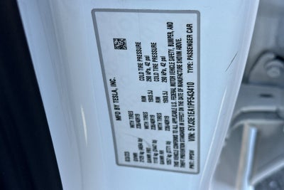 2023 Tesla Model 3 RWD