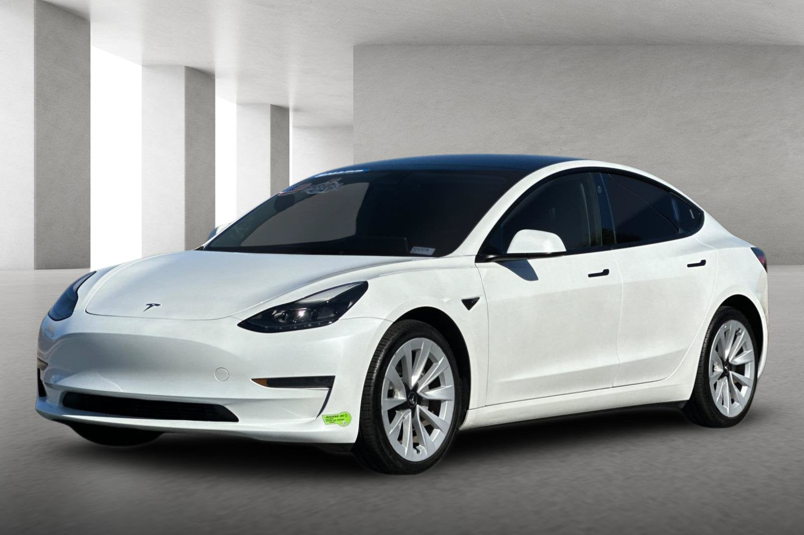 2023 Tesla Model 3 RWD