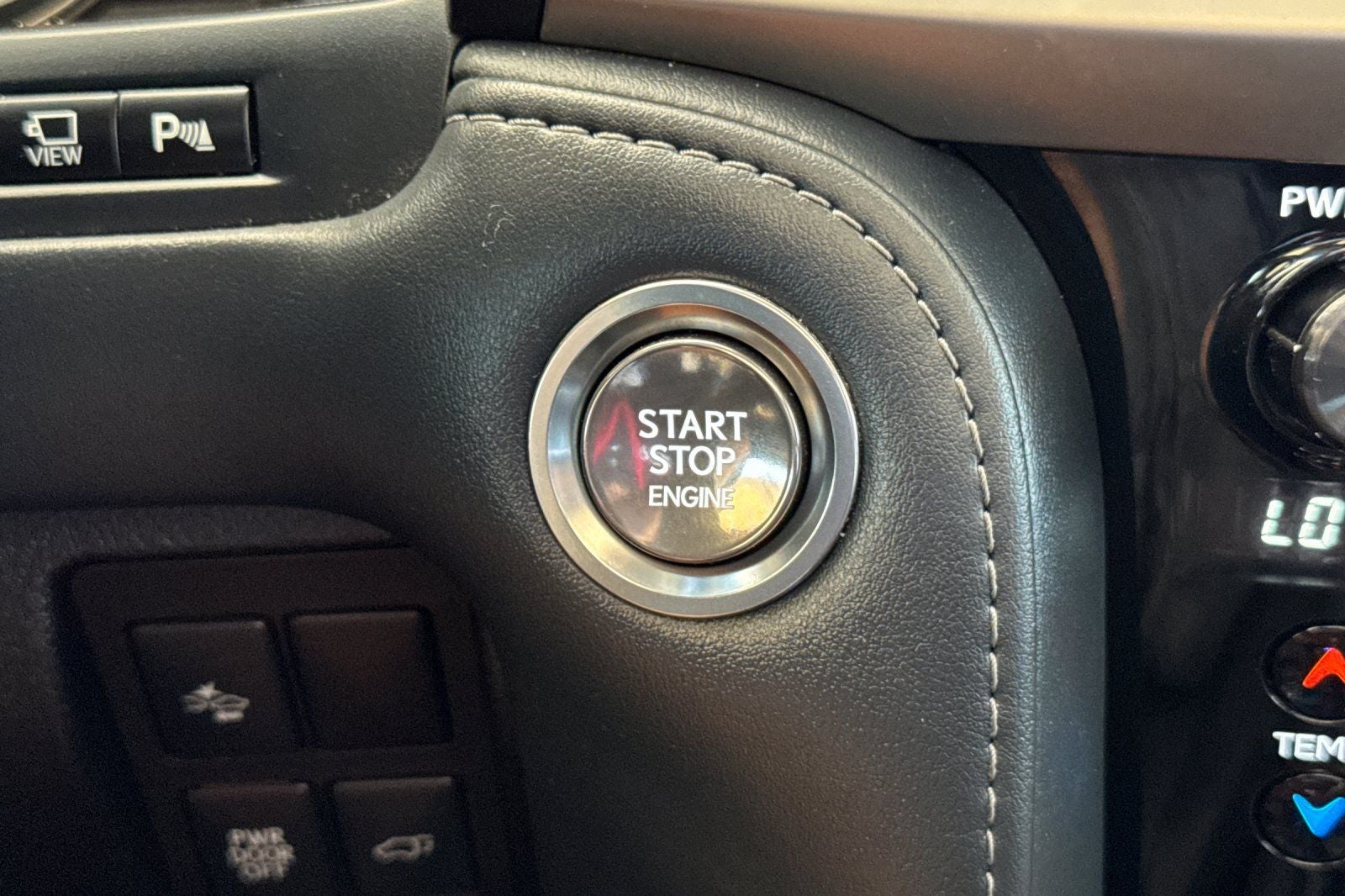 2019 Lexus LX LX 570