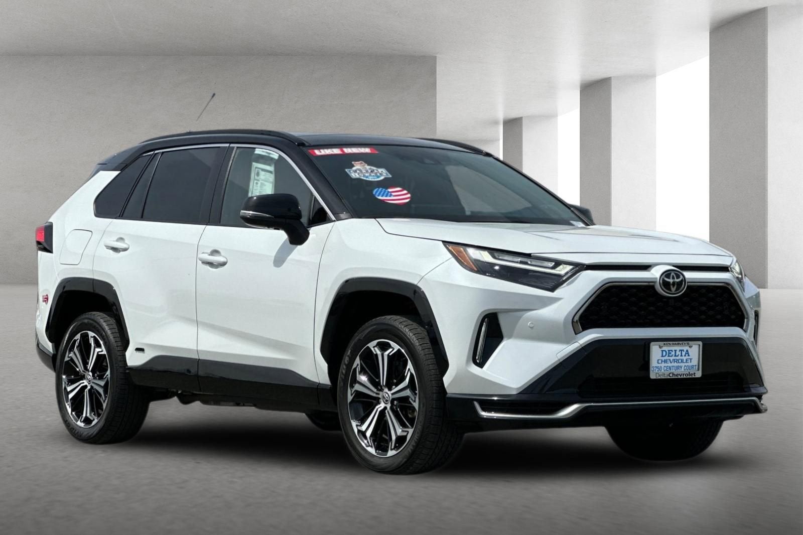 2025 Toyota RAV4 Plug-In Hybrid XSE