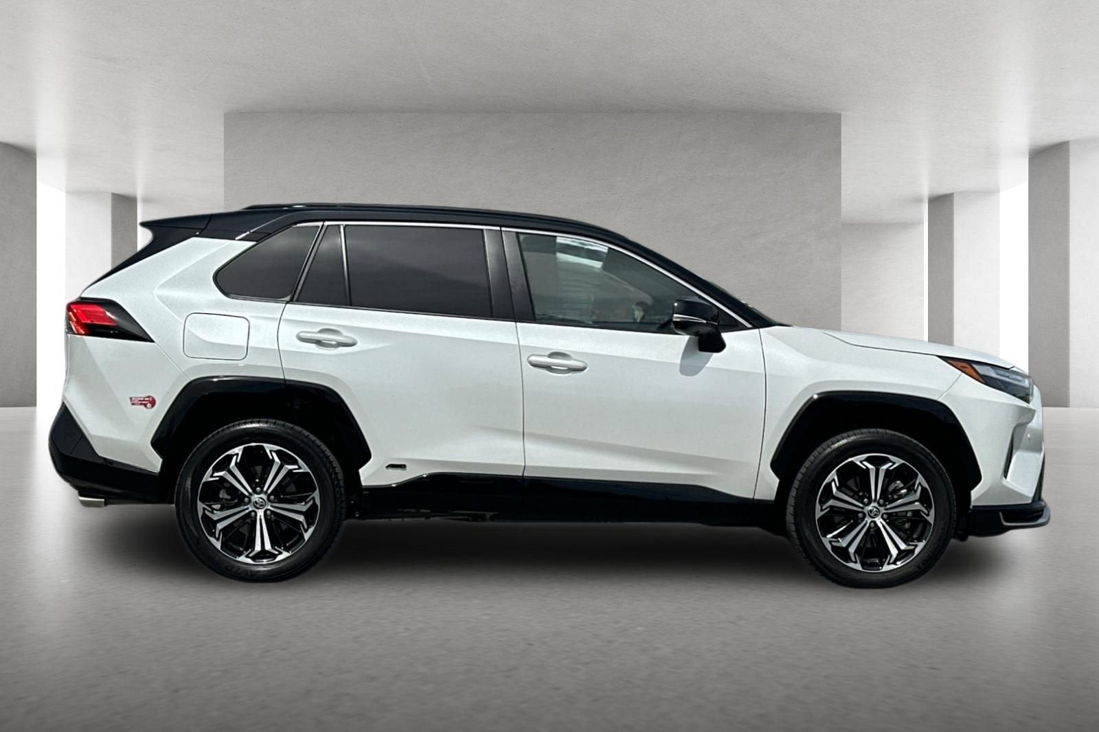 2025 Toyota RAV4 Plug-In Hybrid XSE