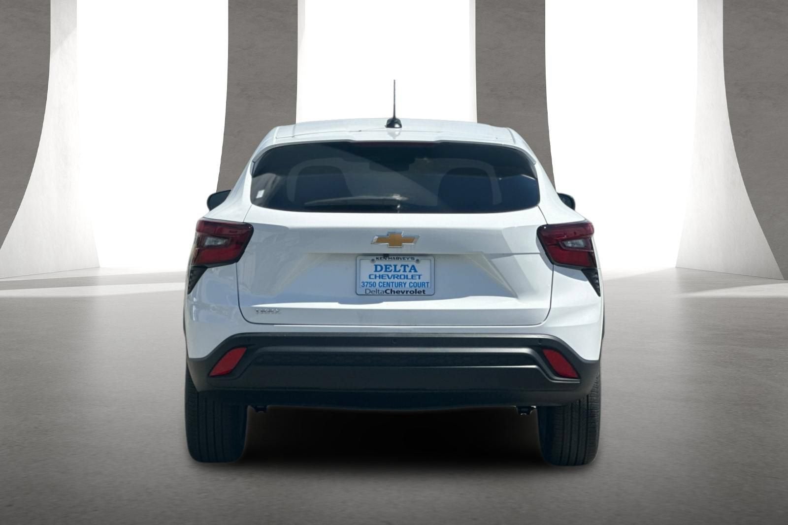 2026 Chevrolet Trax LS - Photo 5