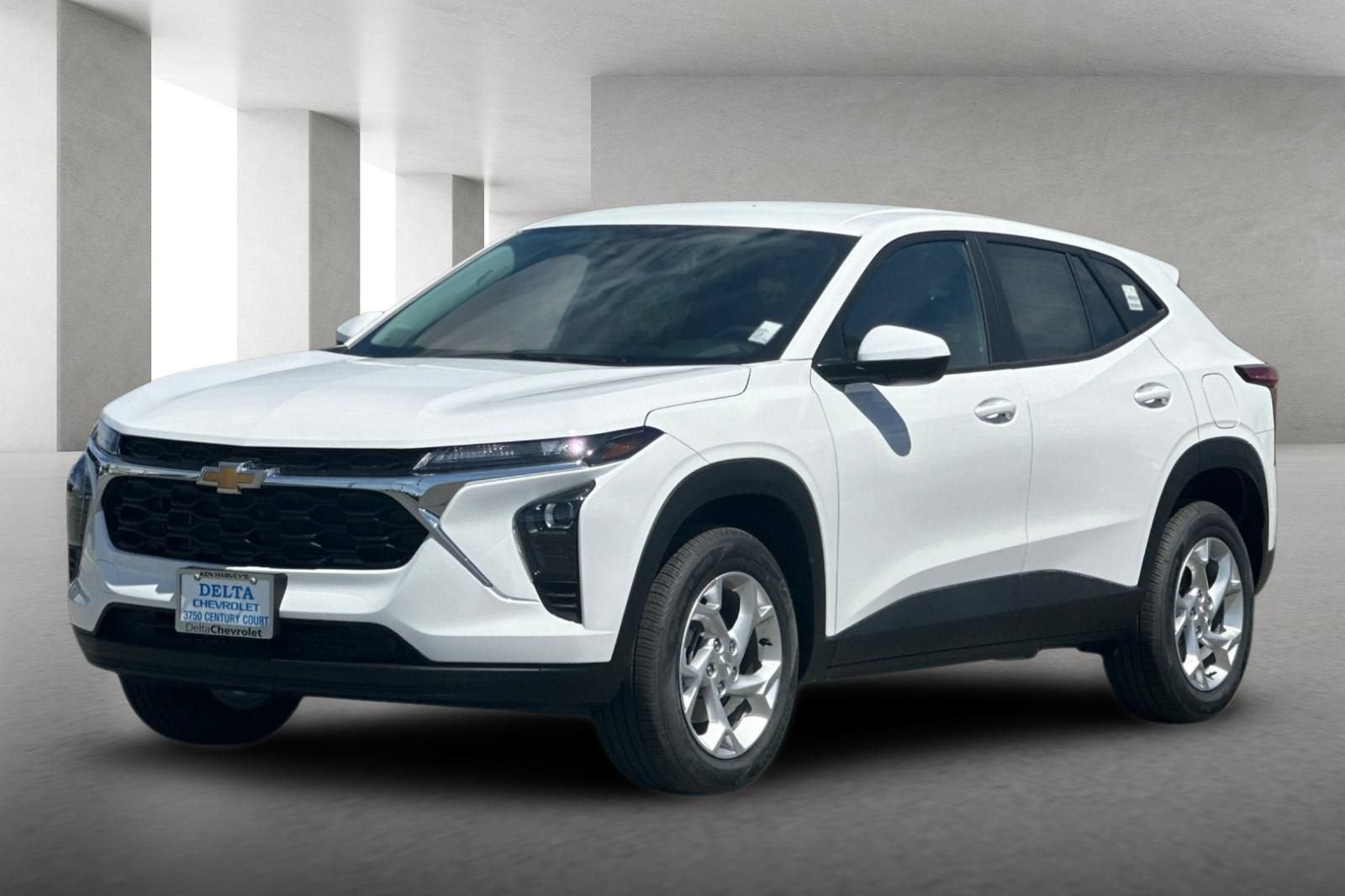 2026 Chevrolet Trax LS - Photo 8