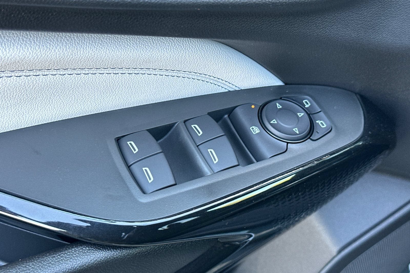2026 Chevrolet Trax LT - Photo 12