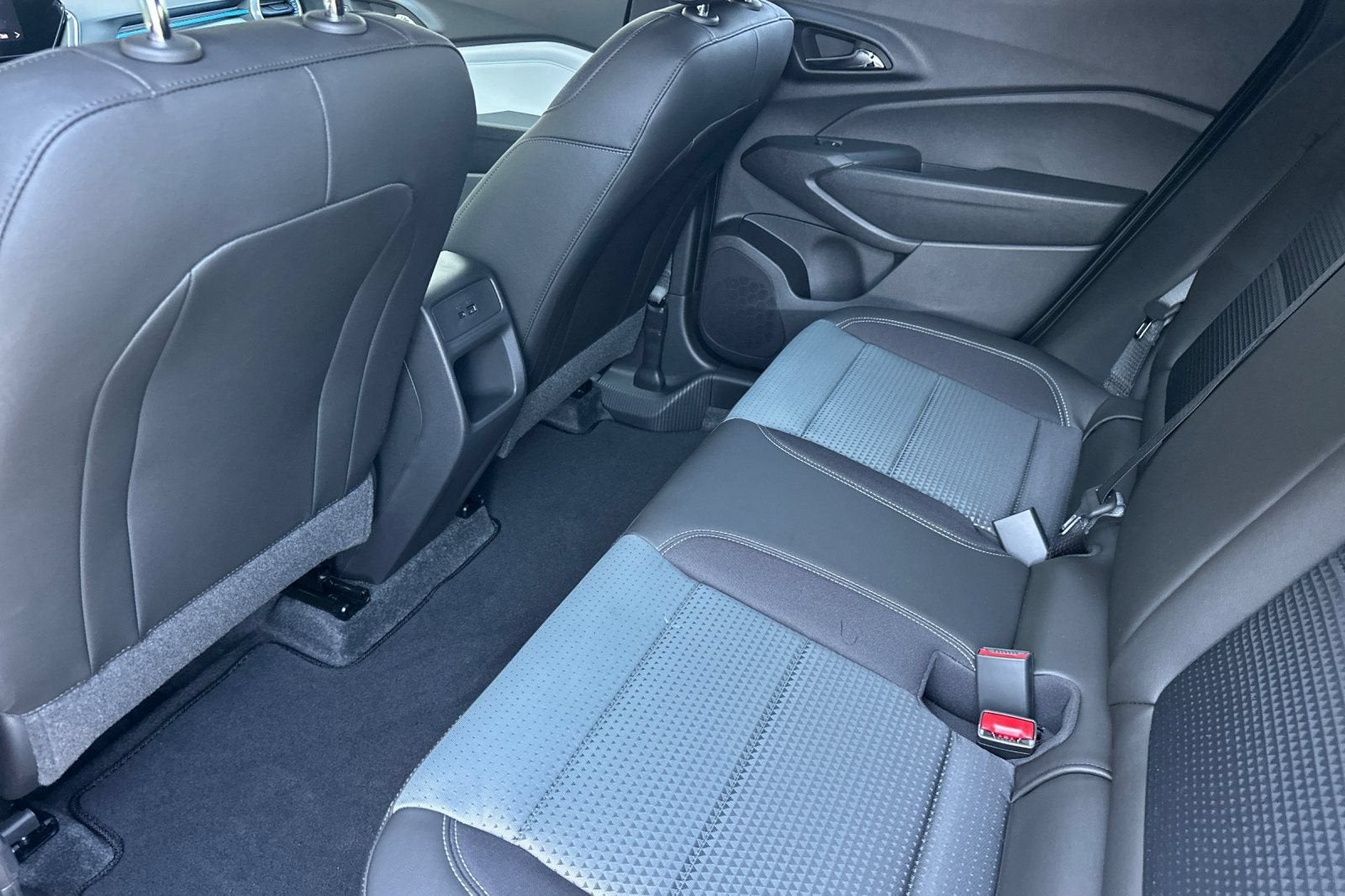 2026 Chevrolet Trax LT - Photo 13