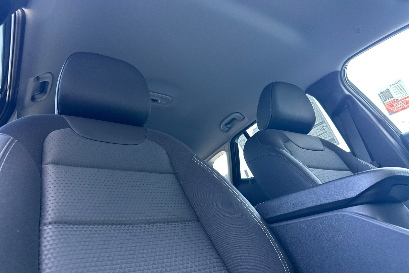 2026 Chevrolet Trax LT - Photo 18