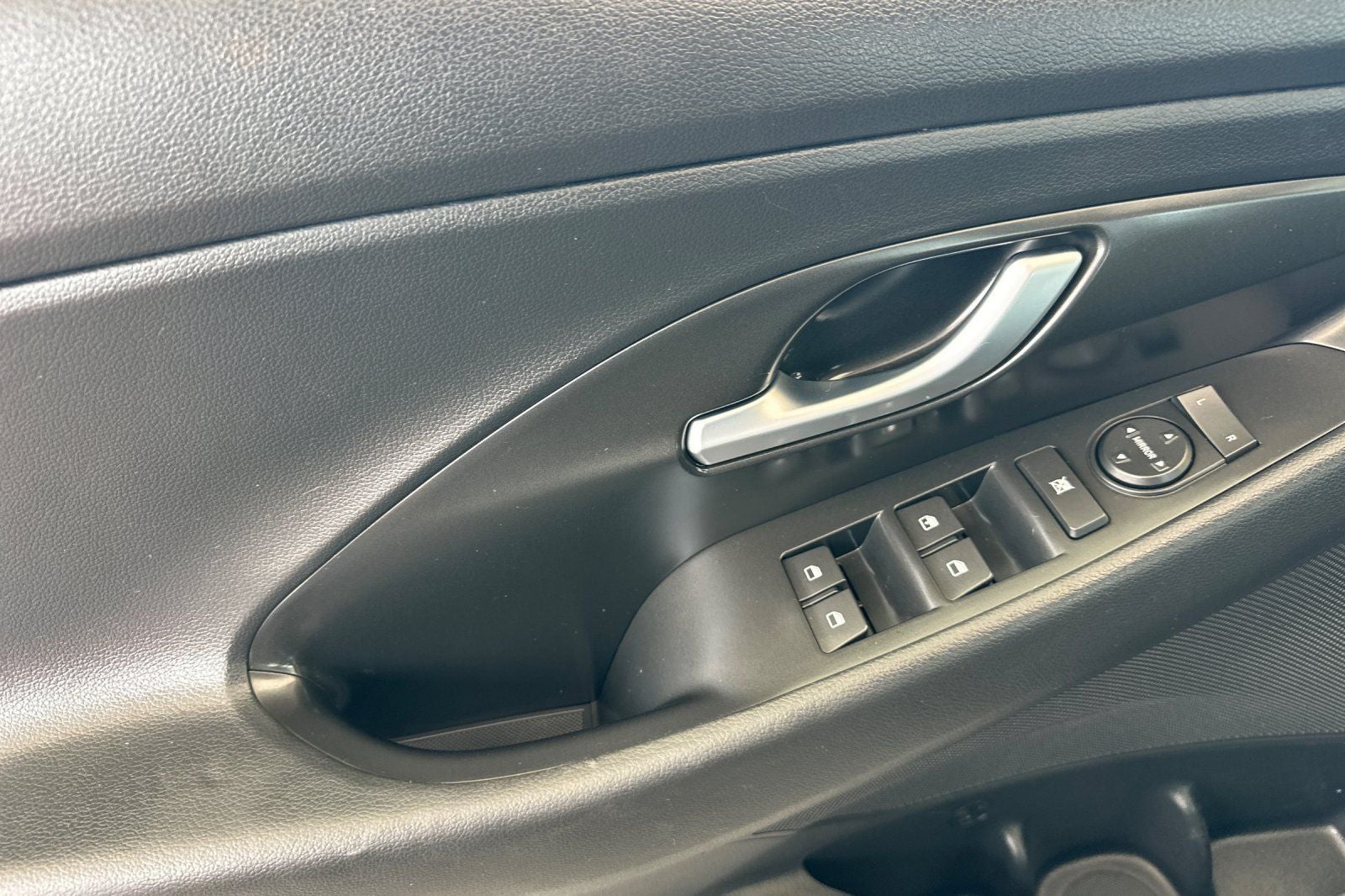 2020 Hyundai Elantra GT Auto
