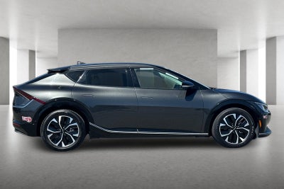 2022 Kia EV6 Wind