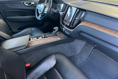 2021 Volvo XC60 Momentum