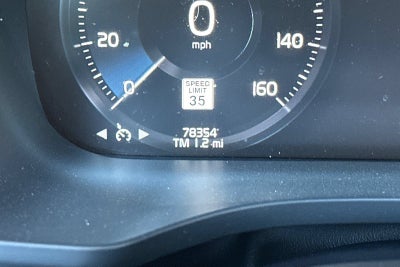 2021 Volvo XC60 Momentum