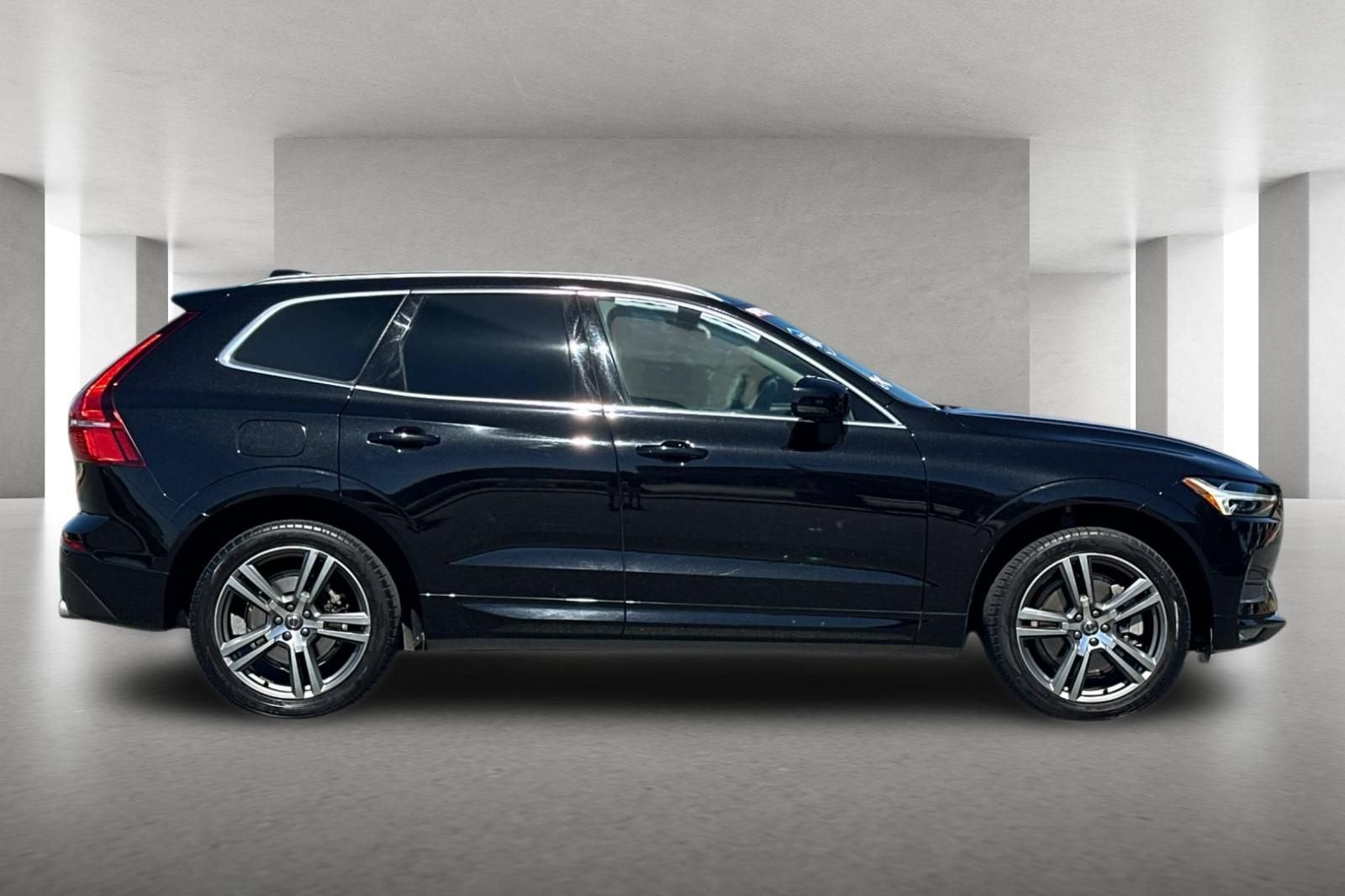 2021 Volvo XC60 Momentum