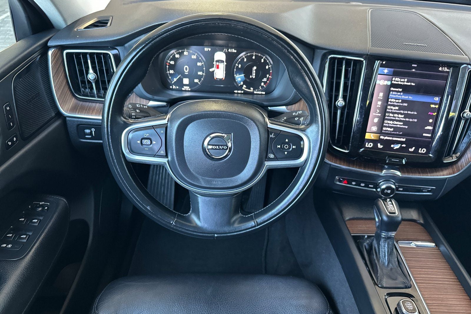 2021 Volvo XC60 Momentum